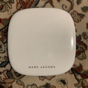 marc jacobs beauty Omega Bronzer in Tantalize. Never used.